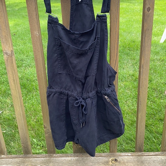 Wilfred free Black Overall Shorts - Picture 2 of 6